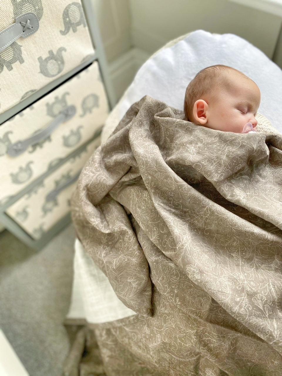 Lovely Lines Royal X-Large Muslin Swaddle