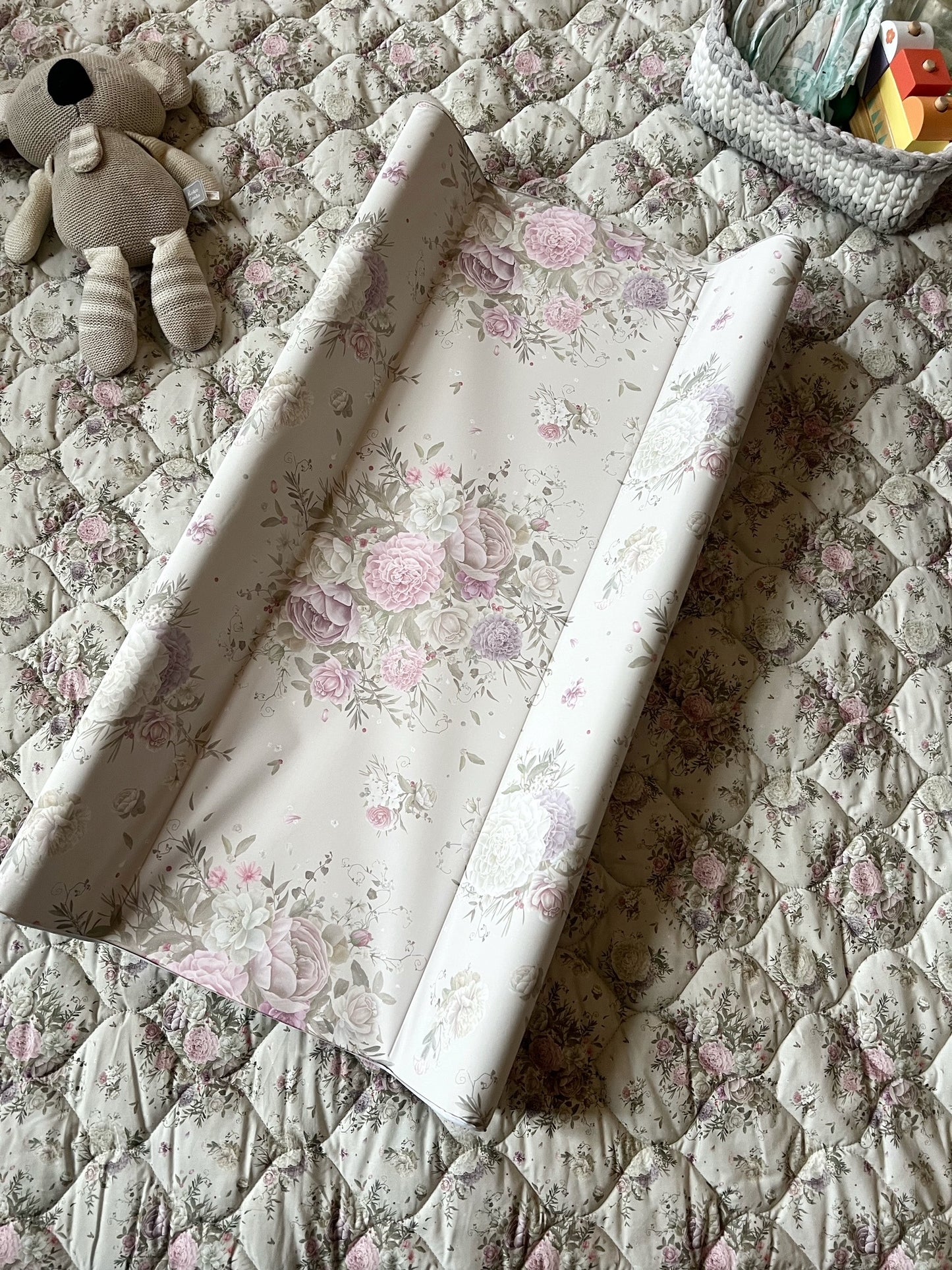 Antique Rose Wipeable Contour Change Pad