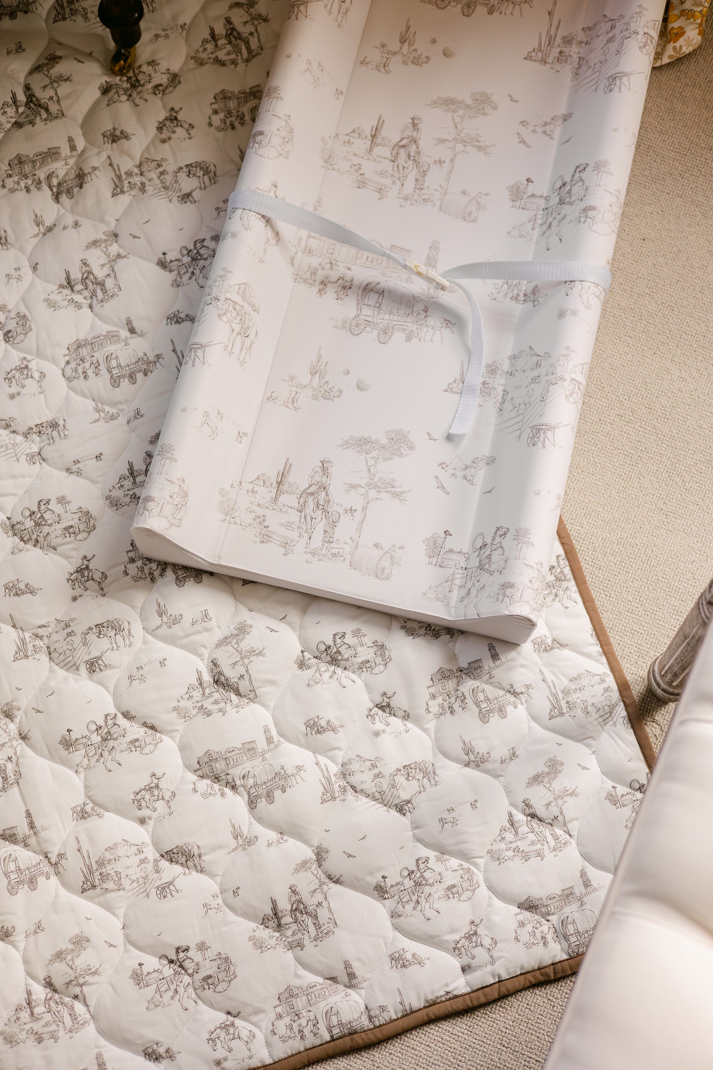 Western Toile Wipeable Contour Change Pad