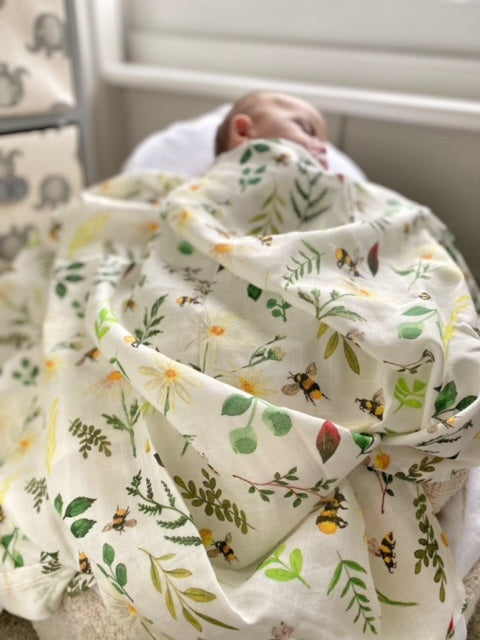 Wild Bee X-Large Muslin Swaddle Swaddle Blankets – The Gilded