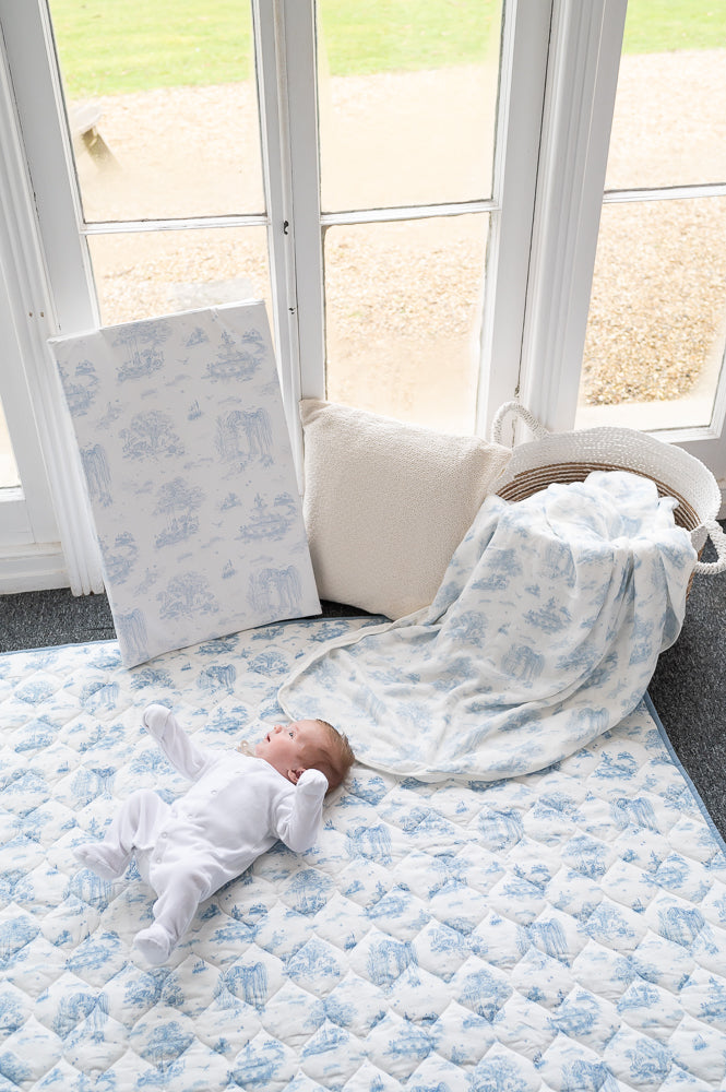 Load image into Gallery viewer, Spring Toile Blue Quilted Playmat
