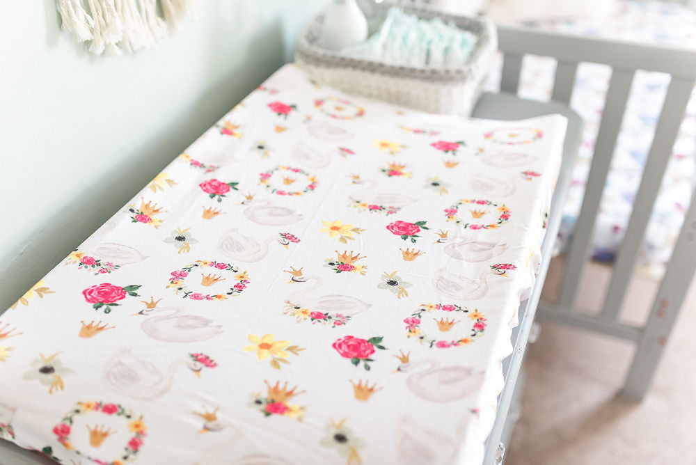 Swans on White Change Pad Covers/Bassinet Sheets
